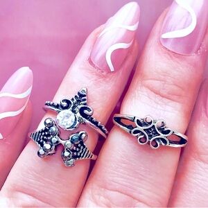 💚10/$10💚NEW 3 PCs Floral Rhinestone Bohemian Set of Rings